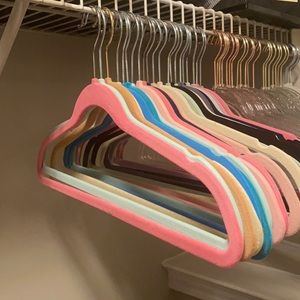 Set/10 Multi Velvet Flat No Slip Clothes Hangers